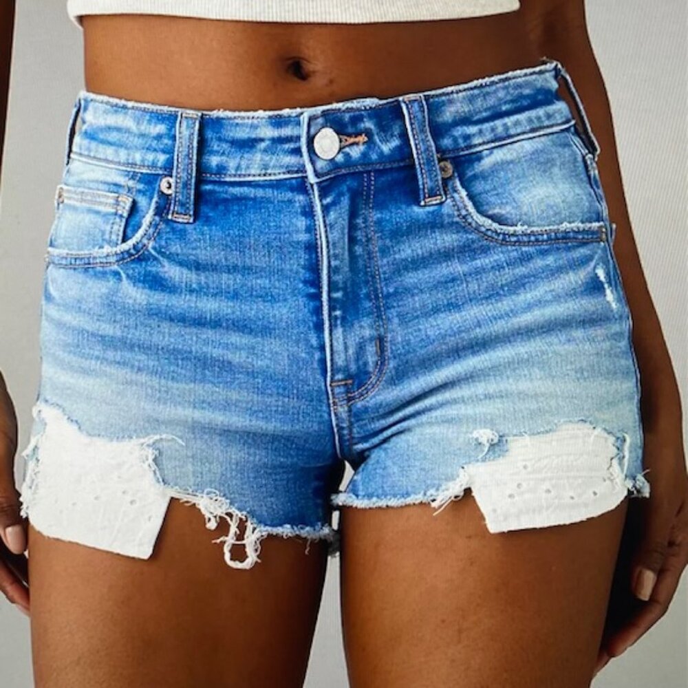 AE Next Level High-Waisted Ripped Denim Short Short size 4
